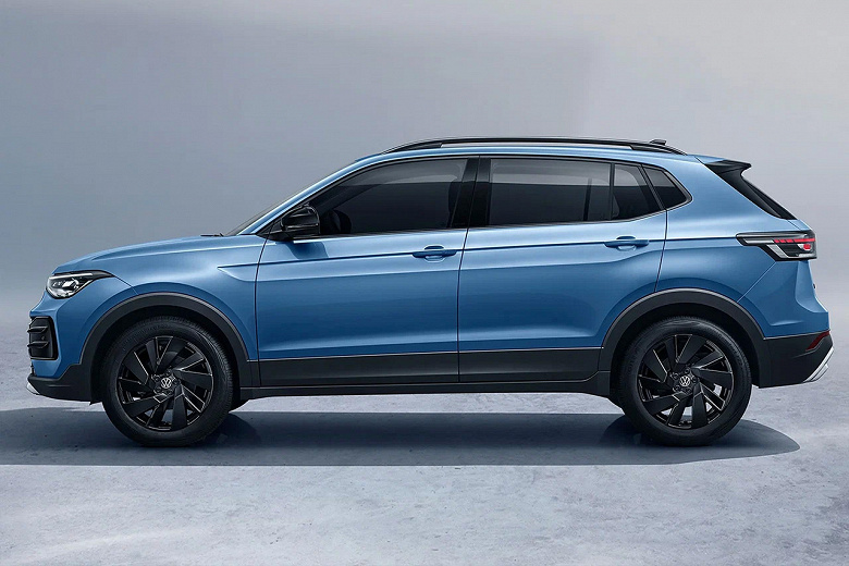 Minimum vagonlarda Volkswagen Tiguan. Rusya'ya tamamen yeni bir Volkswagen Tharu XR getirildi: 2.45 milyon ruble için 6 vitesli bir “otomatik”