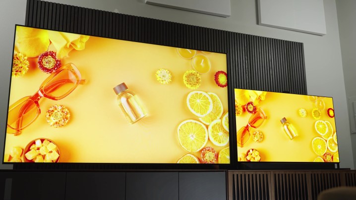 En İyi TV Vs En Büyük: Sony A95L & TCL QM8
