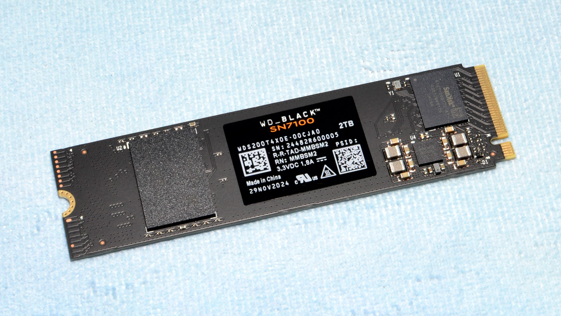 WD Siyah SN7100 2 TB SSD