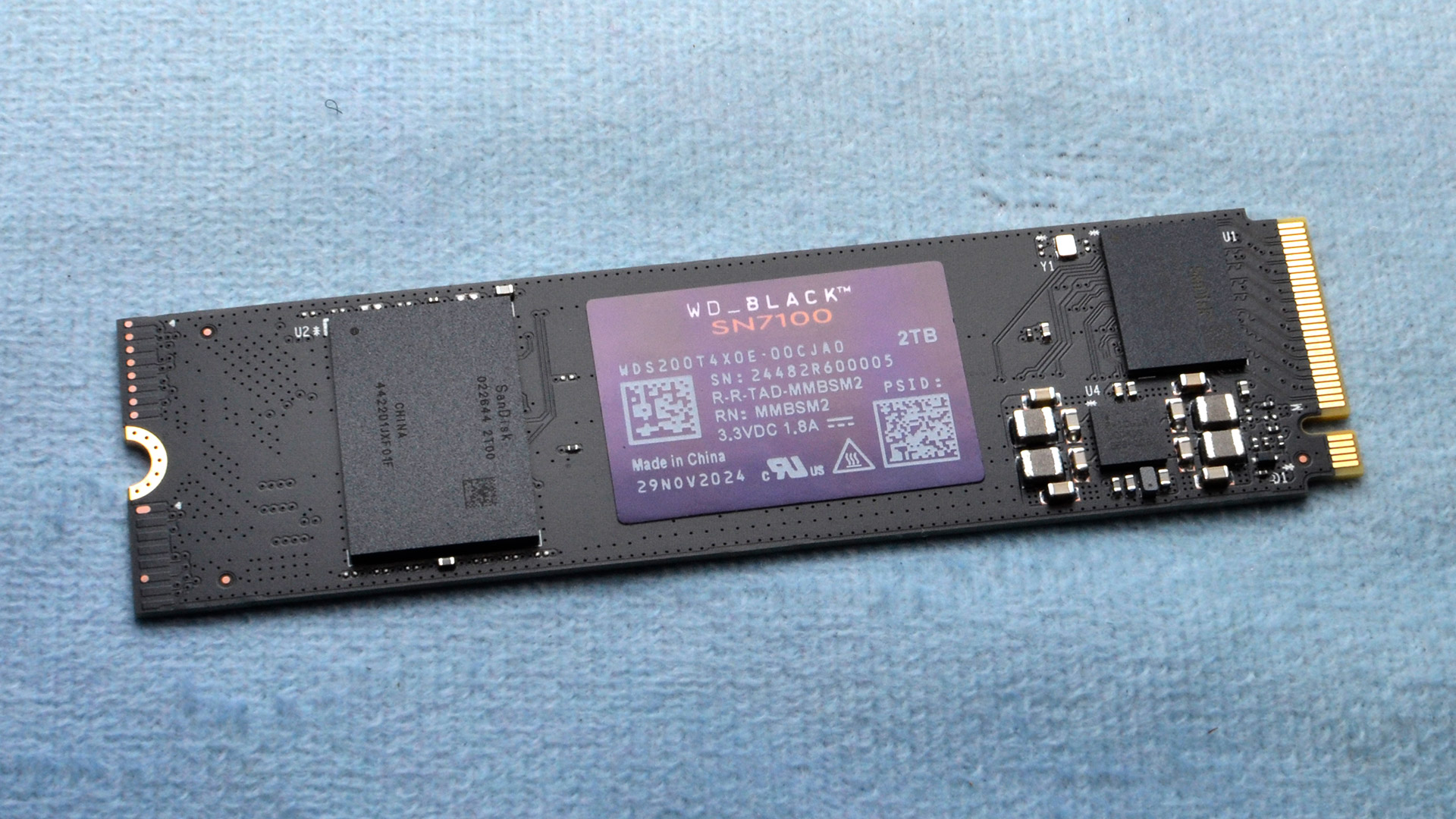 WD Siyah SN7100 2 TB SSD