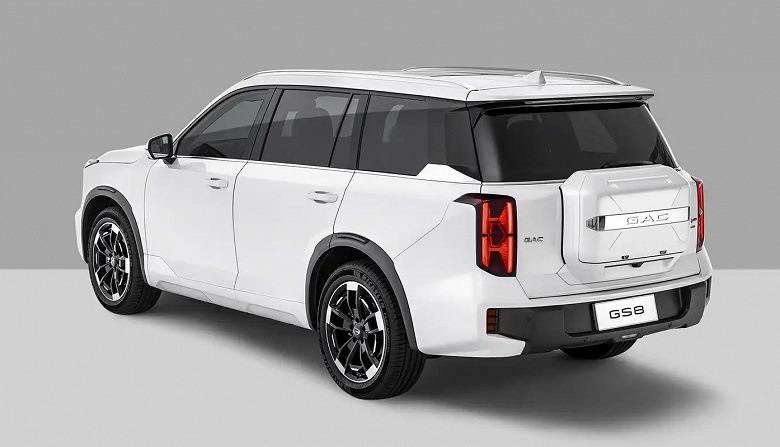 Dört tekerlekten çekişli 5 metrelik “Çin Cadillac” ve Japon “otomatik” -4.65 milyon ruble. GAC GS8 GX Gezgin'in maliyeti beyan edildi