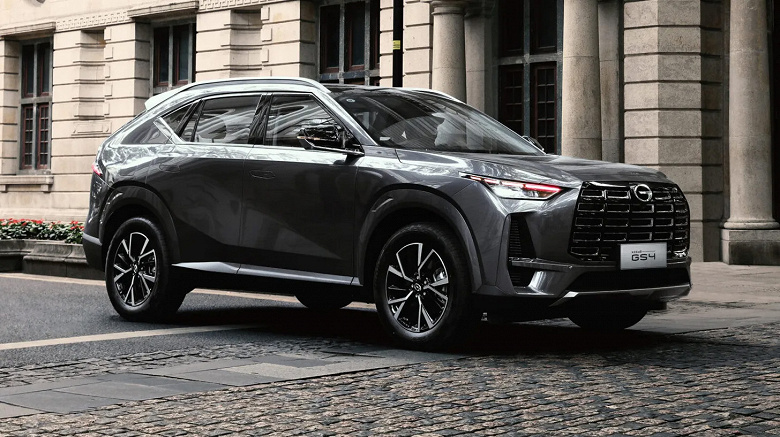 Toyota RAV4, sadece 3 milyon ruble fiyatıyla yerine geçiyor. GAC GS4 resmen Rusya'da tanıtıldı