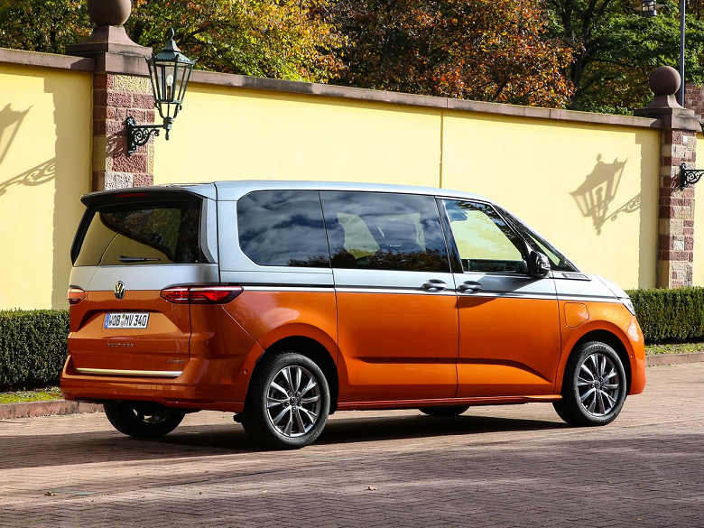 Toyota Alpha, hareket et. Rusya'da Volkswagen Multi -T7 2025'i satmaya başladılar, fiyat 12.1 milyon ruble