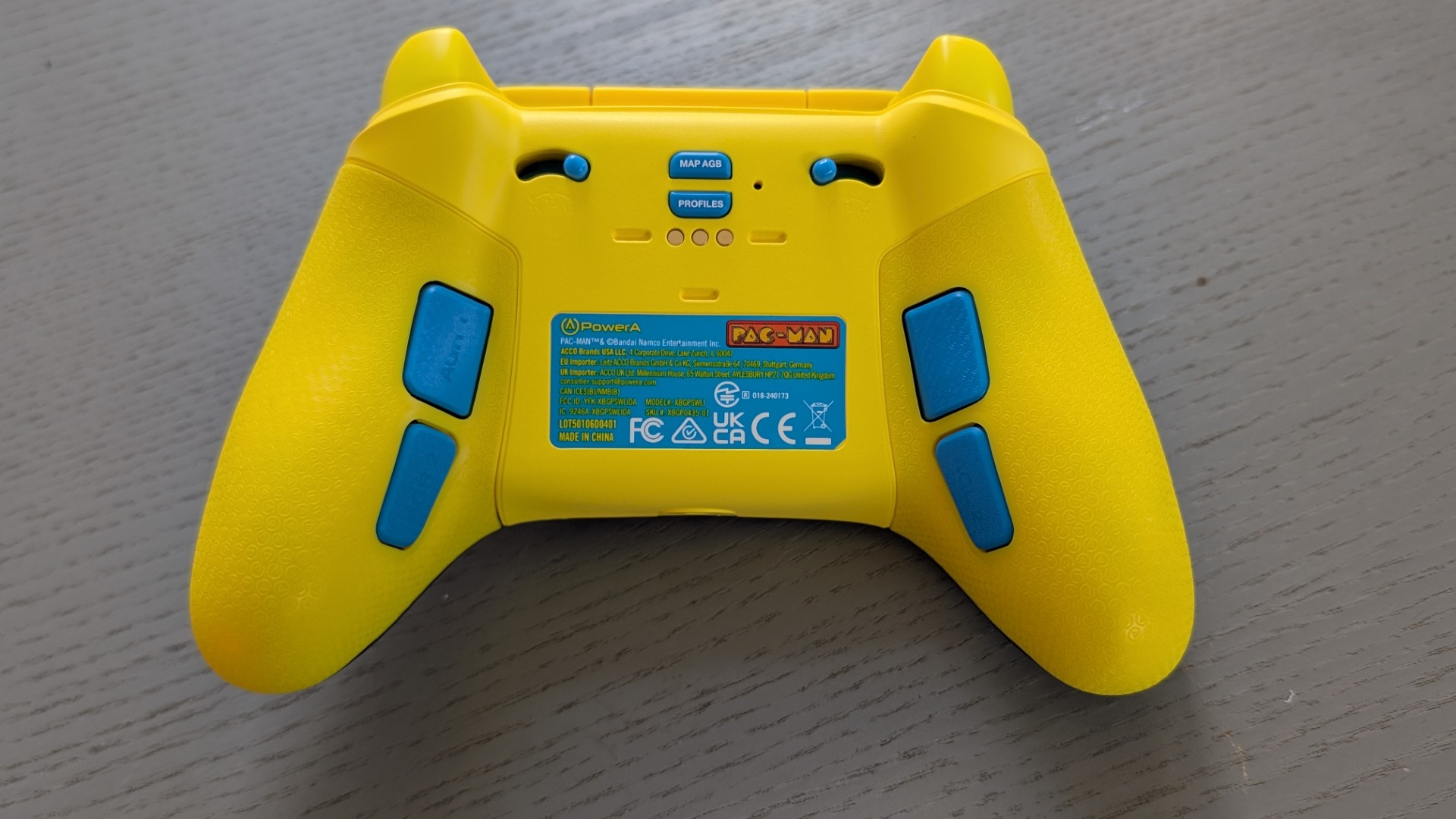 Powera Pac-Man Özel Sürüm Kablosuz Denetleyici 