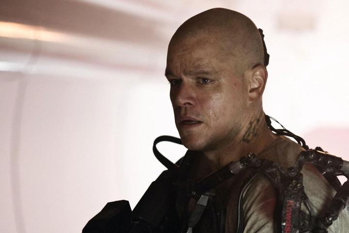 Matt Damon korkmuş görünüyor.