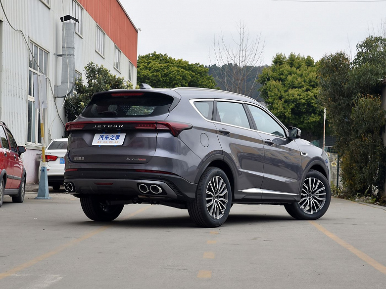 102.9 bin yuan (1.21) milyon ruble için Cheri'den yeni 7 kişilik crossover: Sunulan Jetour X70 Plus Champion Edition 2025