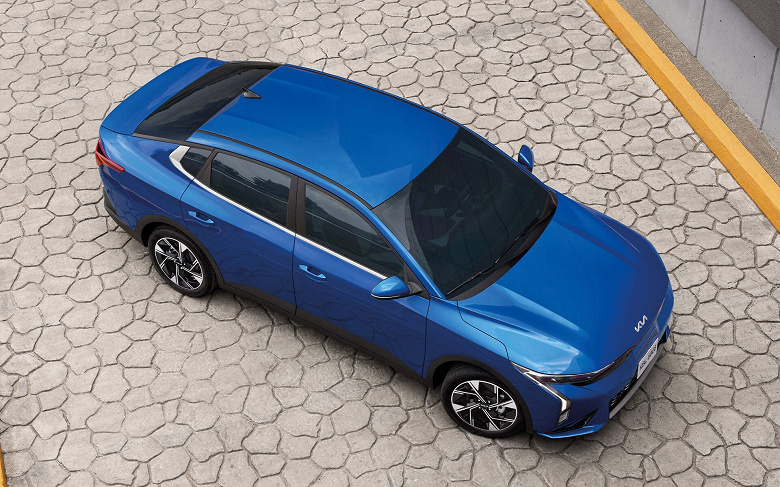 Kia K3 2025 Rusya'da satışa çıktı: Rus Kia Rio (Solaris KRS) çok daha ucuzdu