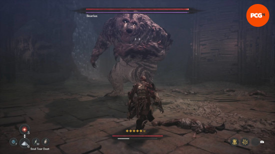 Besius, kanlı kolları olan dev bir ayıdır ve ilk Berserker Khazan yan görev patronlarından biridir