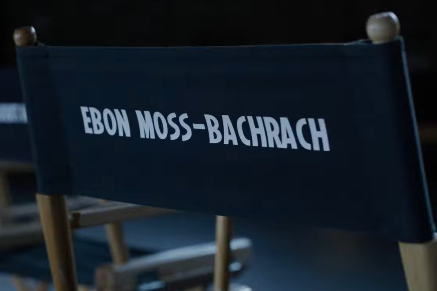 Avengers Doomsday Sandalyesi Ebon Moss Bachrach