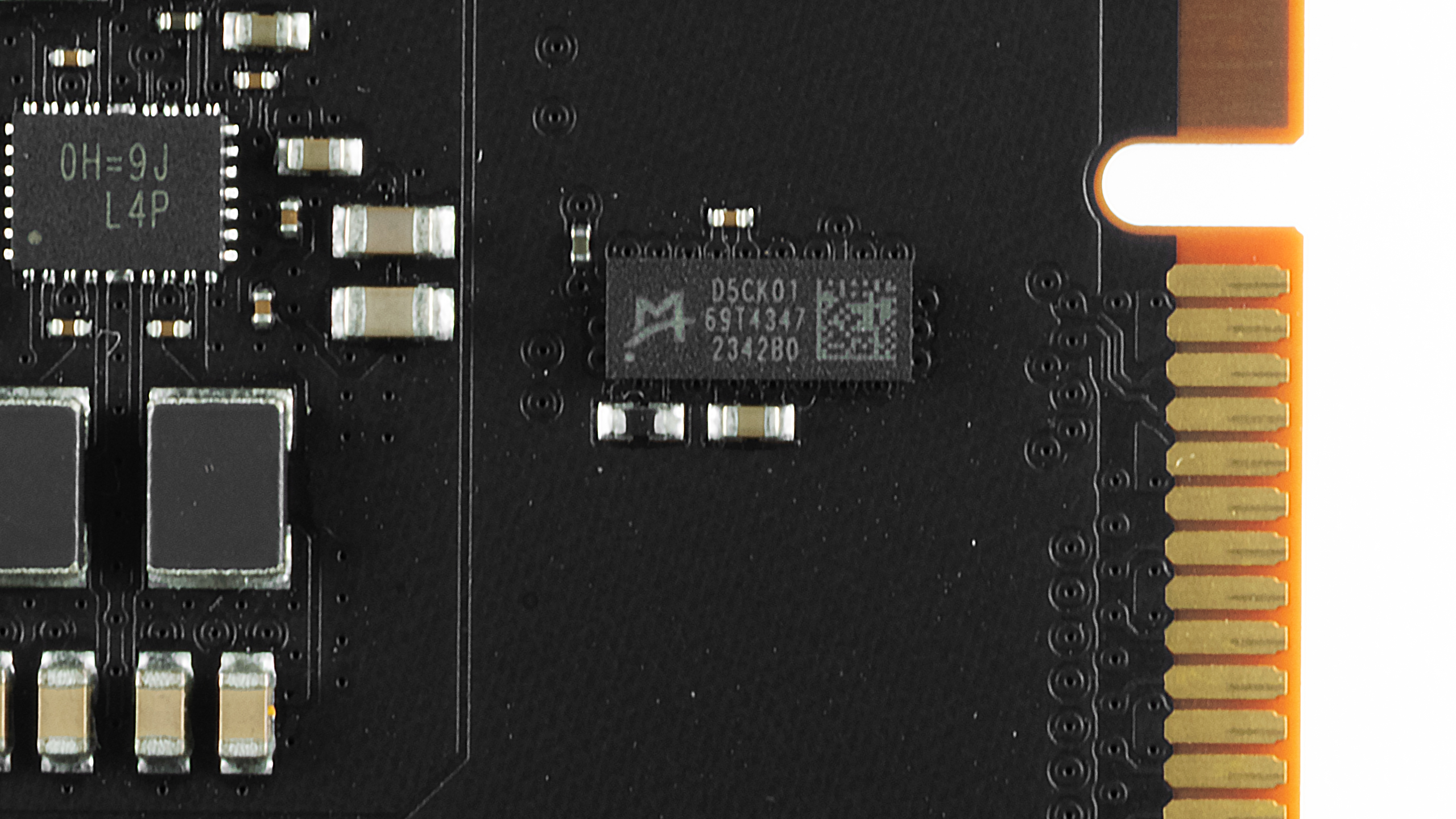 Çok önemli Cudimm DDR5-6400 C52