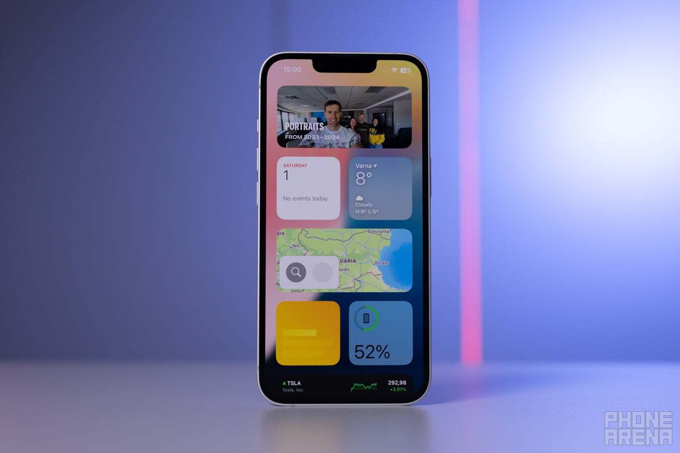 İPhone 16e. | Resim Kredisi - Phonearena - Galaxy A56, iPhone 16e, Pixel 9A kendilerini Snapdragon 8s Elite ile Redmi Turbo 4 Pro