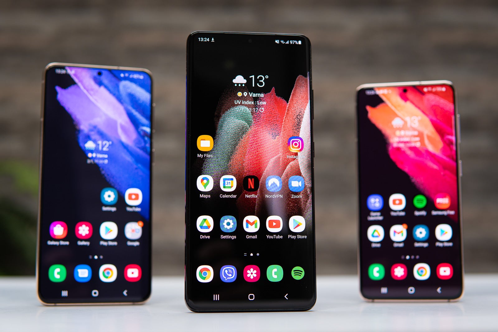 Samsung, bu eski amiral gemilerinin de bir UI 7.0 aldığını doğruladı