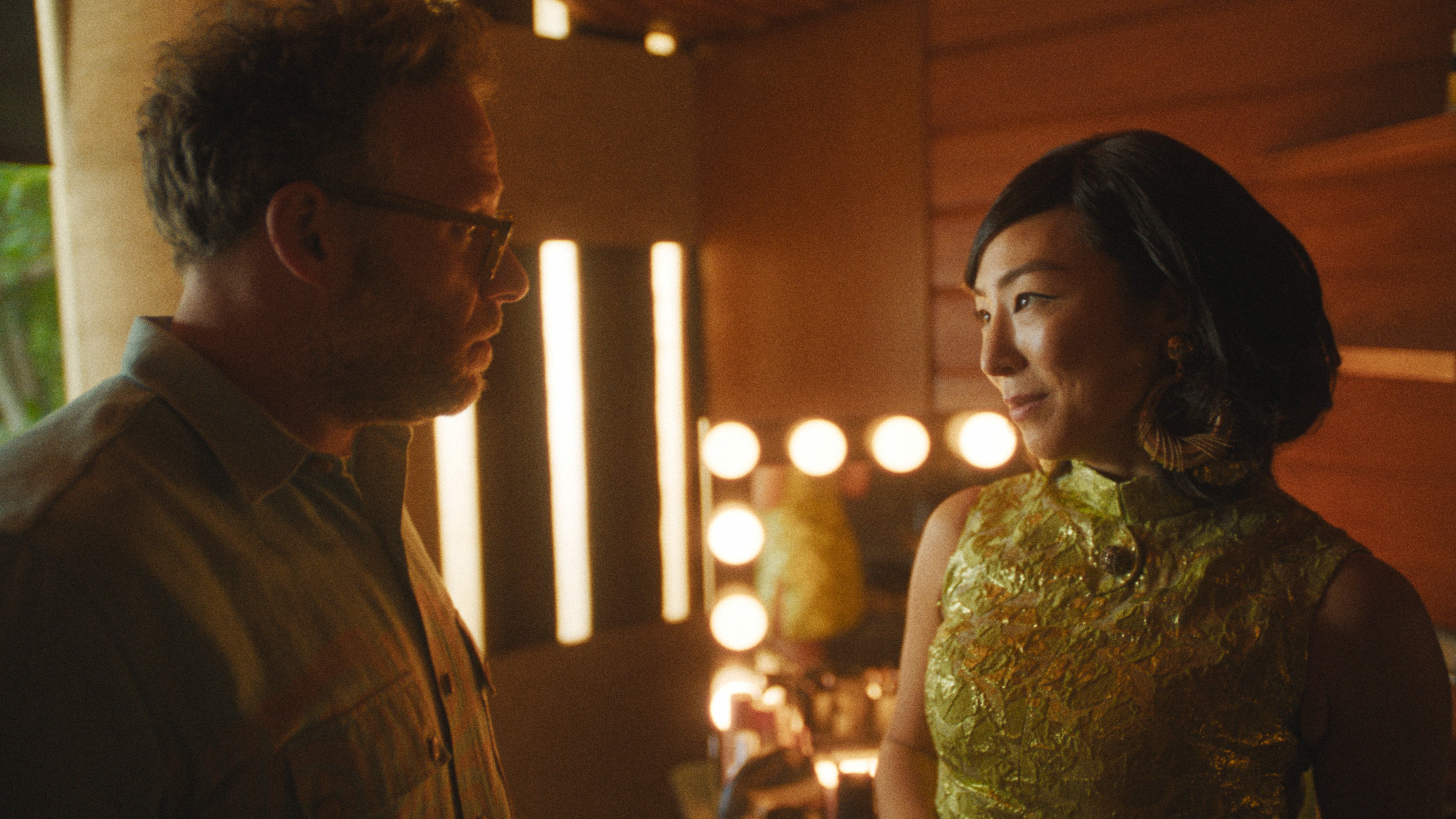 Seth Rogen ve Greta Lee