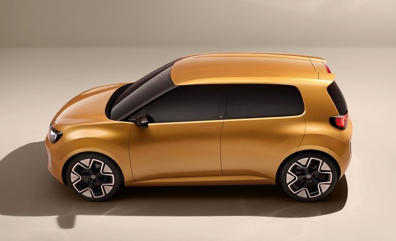Volkswagen Kimliği. Her1 yan görünümde.