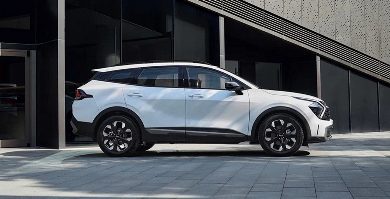 Bu, fiziksel düğmelere sahip yeni ucuz Kia Sportage: En taze crossover içeride ve dışta gösterildi