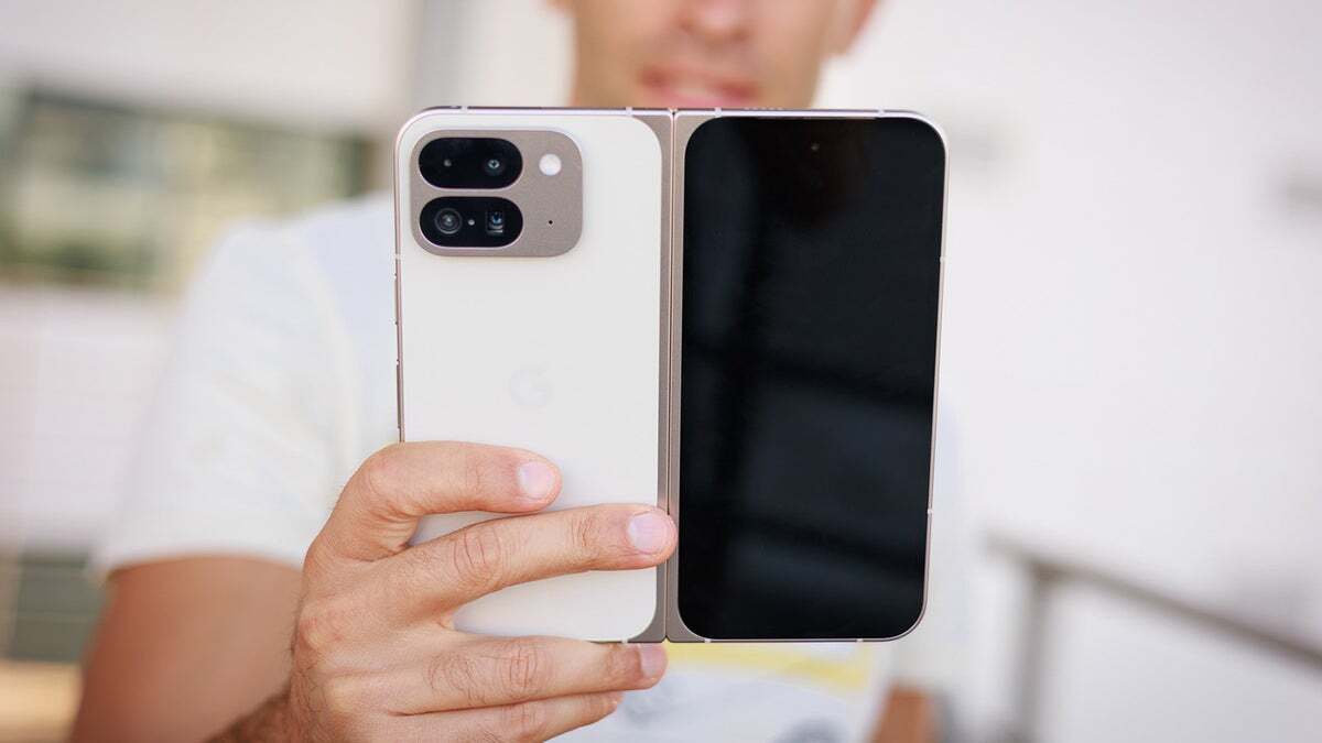 Pixel 9 Pro kat. | Resim Kredisi - Phonearena - Delidim, şimdi memnunum: Pixel 10 Pro katının Pixel 9 Pro kat klonu olmasıyla neden bir sorun değil