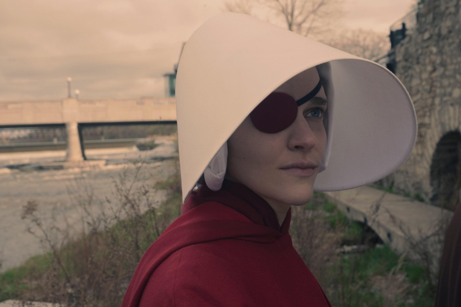 Handmaids 2