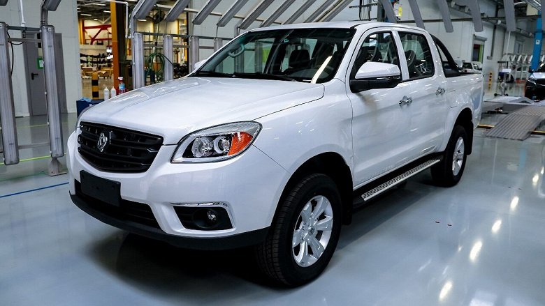 Ram, Rus, Toyota'nın kökleriyle. Sollers ST6 SUV'ları için düşük fiyatlar 