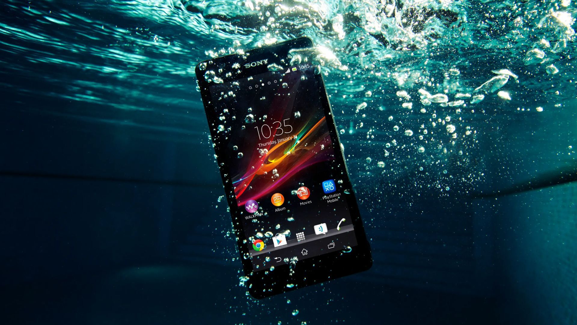 Su altında Xperia telefon
