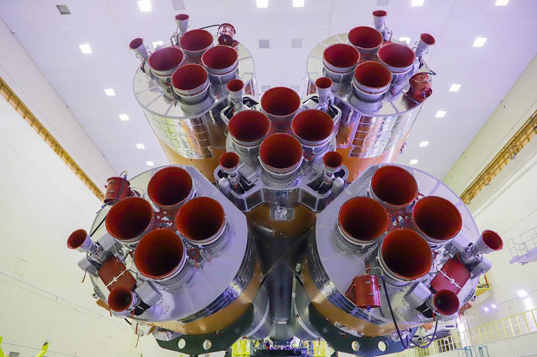 Zafer füzesi Baikonur'un başlangıcına hazır: tamamen toplandı ve her taraftan gösterildi