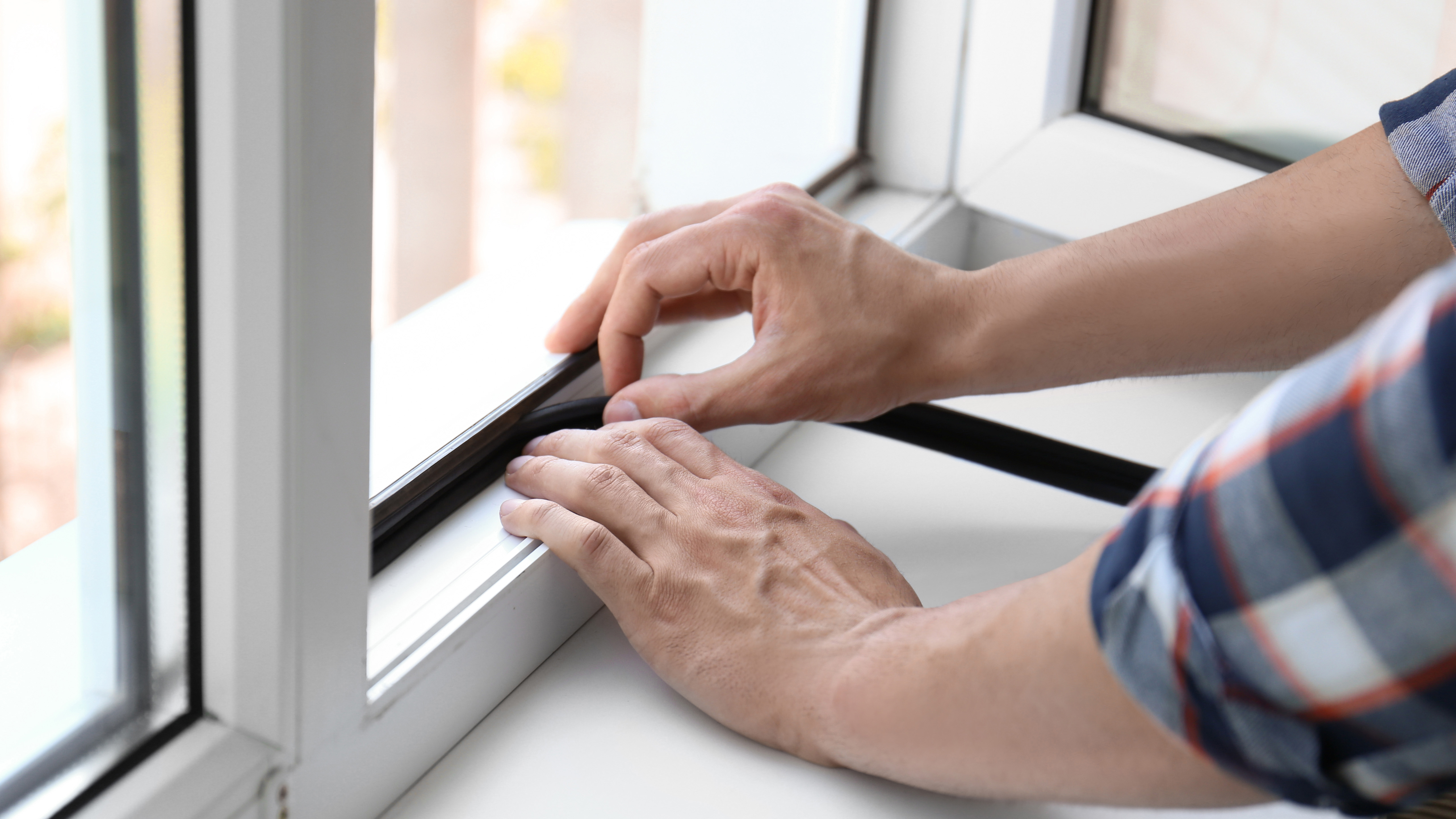 Pencere çerçevesinin sızdırmaz tabanı