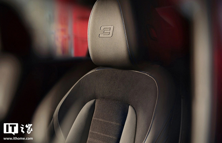 Yeni BMW 3 serisi, serinin 50. yıldönümü onuruna sunuldu.