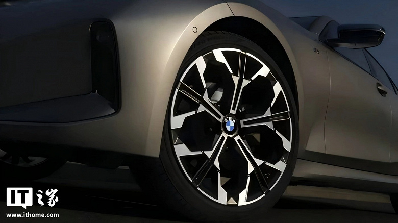 Yeni BMW 3 serisi, serinin 50. yıldönümü onuruna sunuldu.