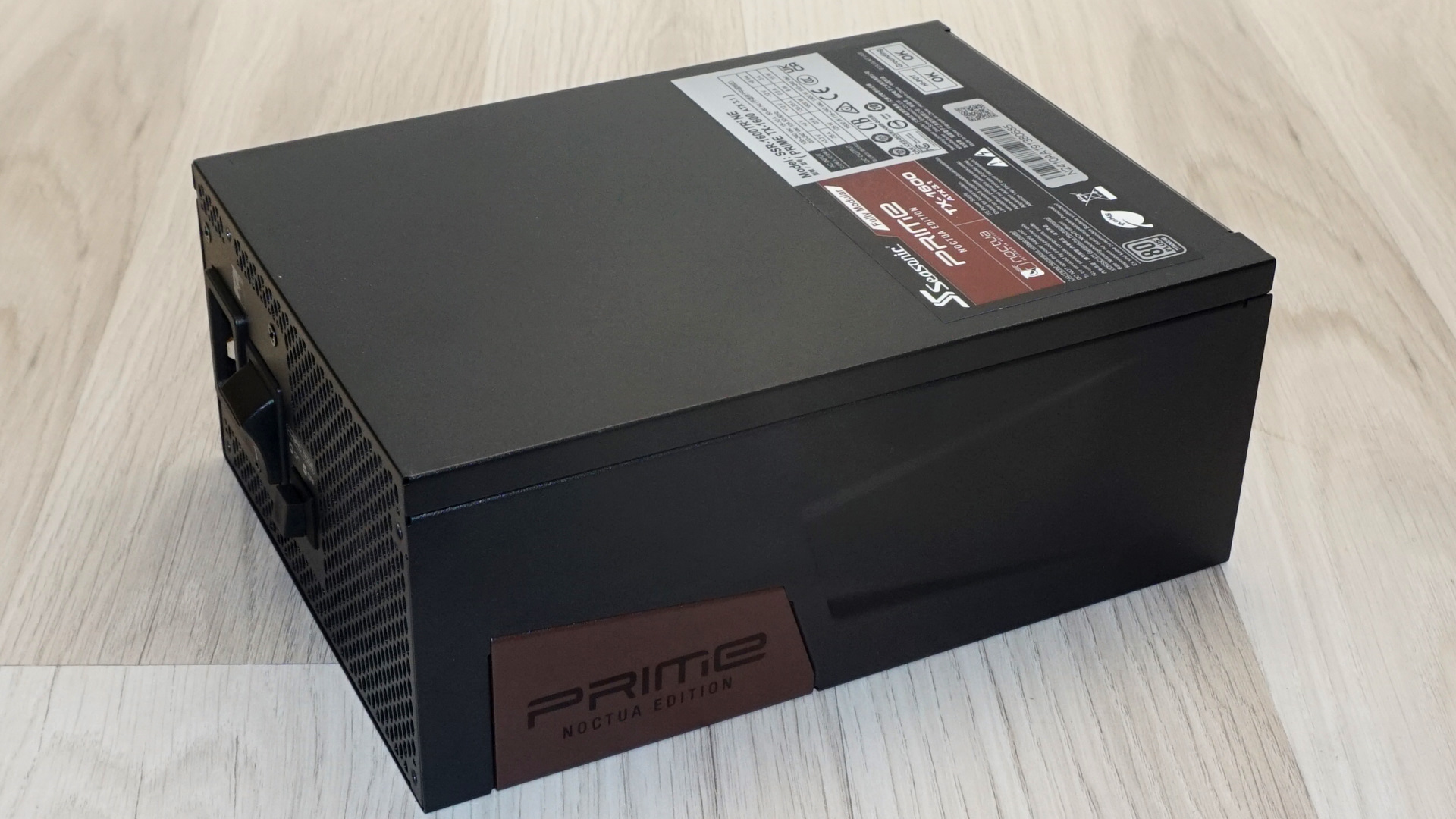 Seasonic Prime TX-1600 Noctua Edition
