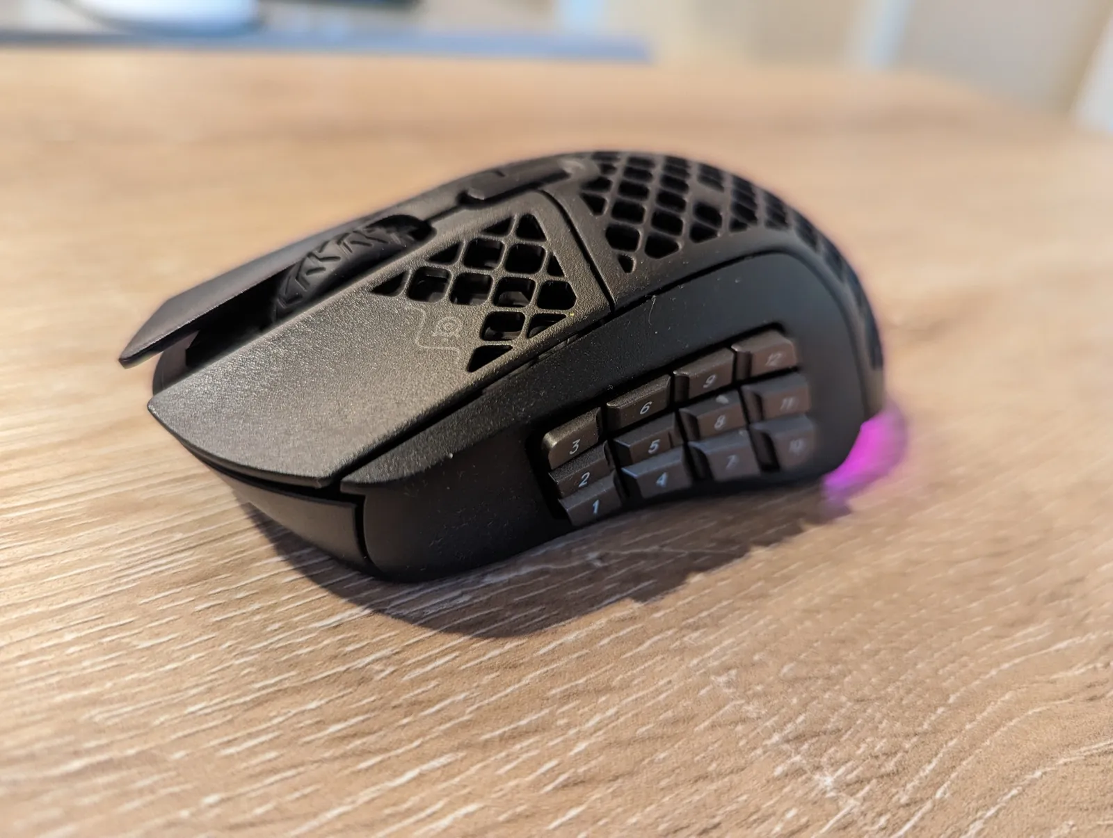 SteelSeries Aerox 9
