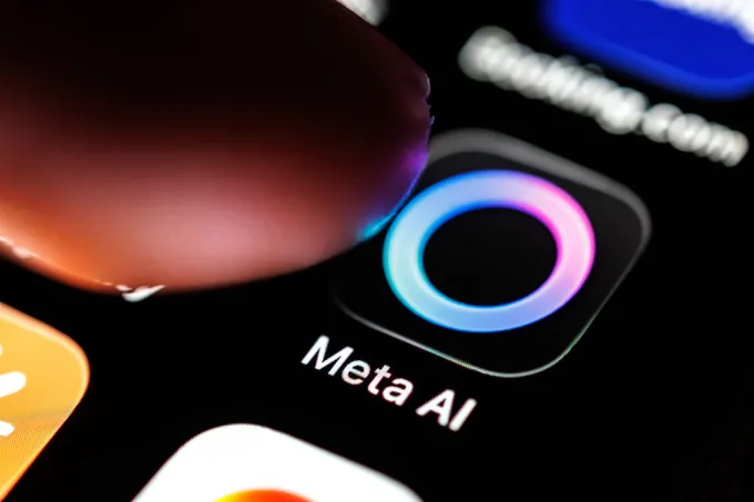 07 Mart 2026, Bavyera, Münih: Meta AI uygulamasının logosunun bir akıllı telefon ekranında görüldüğü bir sahne. Meta AI, kullanıcıların çeşitli görevlerde yardımcı olan Meta Platforms Inc. tarafından geliştirilen AI destekli sanal asistandır.